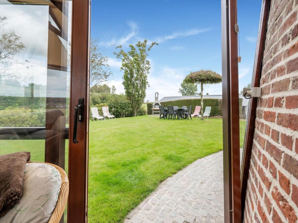 Stunning Holiday Home In Oombergen With Terrace And Garden Zottegem Exterior foto